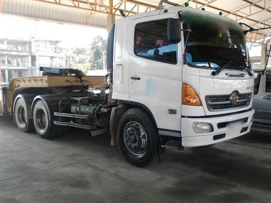 รถฮีโน่ 10 ล้อ หัวลาก FM1J  260 แรงม้า. ปี 48  ( ขาย เฉพาะแม่. ) , (  มีขาย 2 คัน.  )  สนใจติดต่อ  081 - 6079515