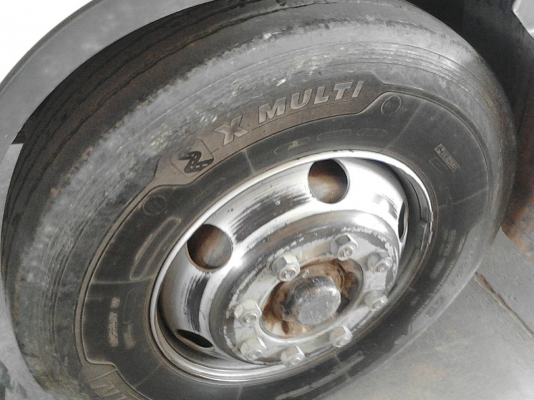 รถฮีโน่ 10 ล้อ หัวลาก FM1J  260 แรงม้า. ปี 48  ( ขาย เฉพาะแม่. ) , (  มีขาย 2 คัน.  )  สนใจติดต่อ  081 - 6079515