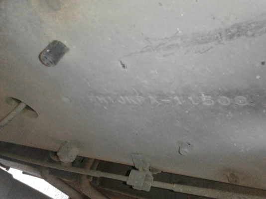 รถฮีโน่ 10 ล้อ หัวลาก FM1J  260 แรงม้า. ปี 48  ( ขาย เฉพาะแม่. ) , (  มีขาย 2 คัน.  )  สนใจติดต่อ  081 - 6079515