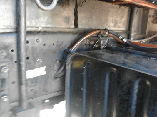 รถฮีโน่ 10 ล้อ หัวลาก FM1J  260 แรงม้า. ปี 48  ( ขาย เฉพาะแม่. ) , (  มีขาย 2 คัน.  )  สนใจติดต่อ  081 - 6079515