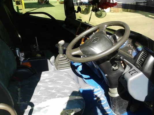 รถฮีโน่ 10 ล้อ หัวลาก FM1J  260 แรงม้า. ปี 48  ( ขาย เฉพาะแม่. ) , (  มีขาย 2 คัน.  )  สนใจติดต่อ  081 - 6079515