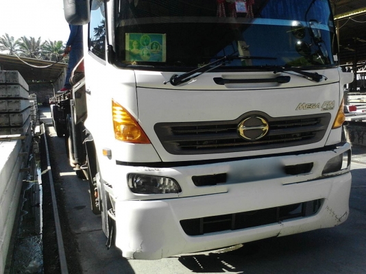 รถฮีโน่ 10 ล้อ หัวลาก FM1J  260 แรงม้า. ปี 48  ( ขาย เฉพาะแม่. ) , (  มีขาย 2 คัน.  )  สนใจติดต่อ  081 - 6079515