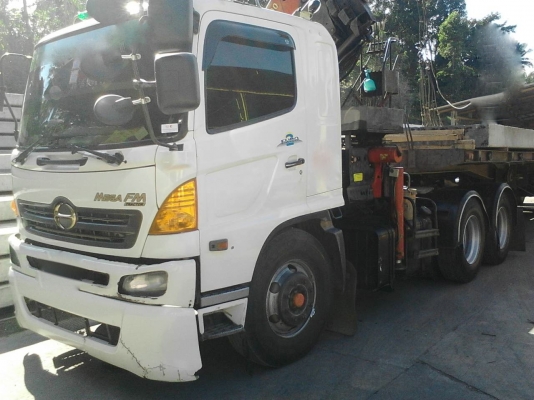 รถฮีโน่ 10 ล้อ หัวลาก FM1J  260 แรงม้า. ปี 48  ( ขาย เฉพาะแม่. ) , (  มีขาย 2 คัน.  )  สนใจติดต่อ  081 - 6079515