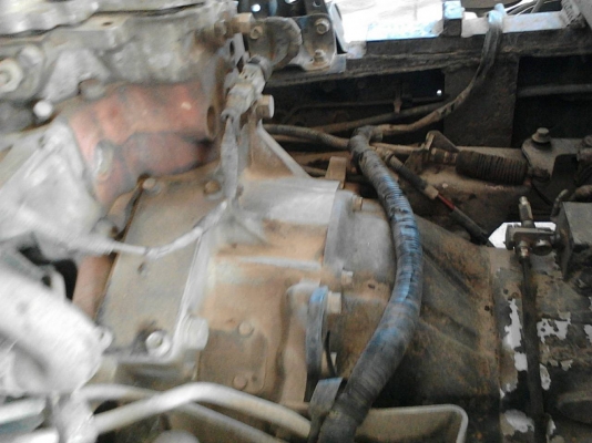 รถฮีโน่ 10 ล้อ หัวลาก FM1J  260 แรงม้า. ปี 48  ( ขาย เฉพาะแม่. ) , (  มีขาย 2 คัน.  )  สนใจติดต่อ  081 - 6079515