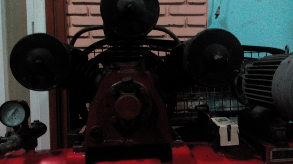 ปั๊มลม260ลิตรมิตซู5แรงไฟ3เฟสใช้งานได้ปกติ ปั๊มลม260ลิตรมิตซู5แรงไฟ3เฟสใช้งานได้ปกติ