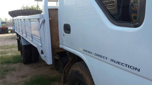 ขาย6ล้ออีซูซุ NKR110 เกียร์สั้น พร้อมคอกเสริมข้าง แชชซีสวยเครื่องเดิม 4BE1 พร้อมใช้งาน สวยเดิม