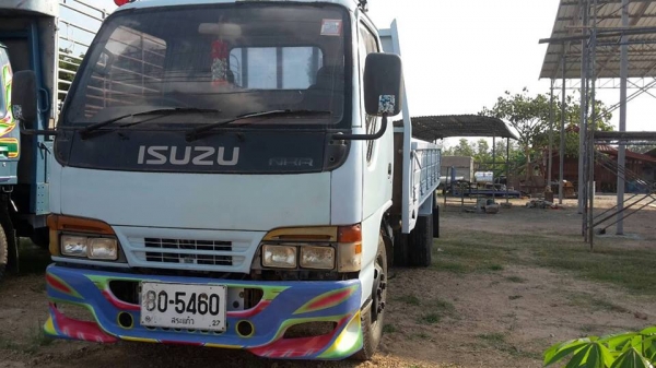 ขาย6ล้ออีซูซุ NKR110 เกียร์สั้น พร้อมคอกเสริมข้าง แชชซีสวยเครื่องเดิม 4BE1 พร้อมใช้งาน สวยเดิม