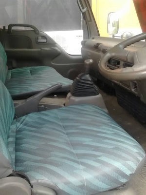 6 ล้อีซูสุ NPR  130  แรงม้า  ยาว 5 เมตร กว่า ปี 50 พร้อมใช้งาน  เล่มติดมือ...088 3970475 พงศกร