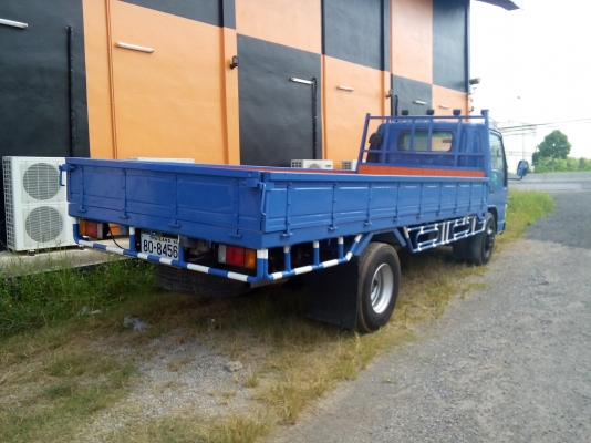 6 ล้อีซูสุ NPR  130  แรงม้า  ยาว 5 เมตร กว่า ปี 50 พร้อมใช้งาน  เล่มติดมือ...088 3970475 พงศกร