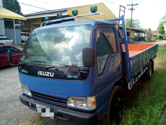 6 ล้อีซูสุ NPR  130  แรงม้า  ยาว 5 เมตร กว่า ปี 50 พร้อมใช้งาน  เล่มติดมือ...088 3970475 พงศกร