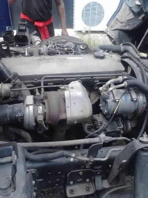 6 ล้อีซูสุ NPR  130  แรงม้า  ยาว 5 เมตร กว่า ปี 50 พร้อมใช้งาน  เล่มติดมือ...088 3970475 พงศกร