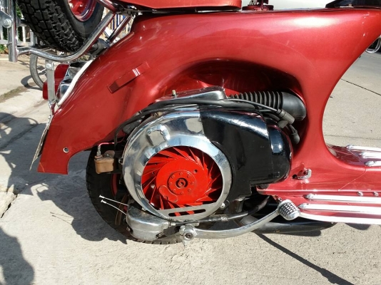 ขาย vespa sprint 150 ทะเบียนไม่ขาดต่อ เอกสารพร้อมโอน เครื่องดี สีสวย พร้อมขี่กลับเลยครับ รถจดปี 20 ครับ ราคา 79,900 บาท ครับ สนใจติดต่อ 0826336557 โป้งครับ รถอยู่เขตรังสิตครับ รับเทรินทุกรุ่นครับ