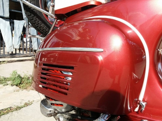 ขาย vespa sprint 150 ทะเบียนไม่ขาดต่อ เอกสารพร้อมโอน เครื่องดี สีสวย พร้อมขี่กลับเลยครับ รถจดปี 20 ครับ ราคา 79,900 บาท ครับ สนใจติดต่อ 0826336557 โป้งครับ รถอยู่เขตรังสิตครับ รับเทรินทุกรุ่นครับ