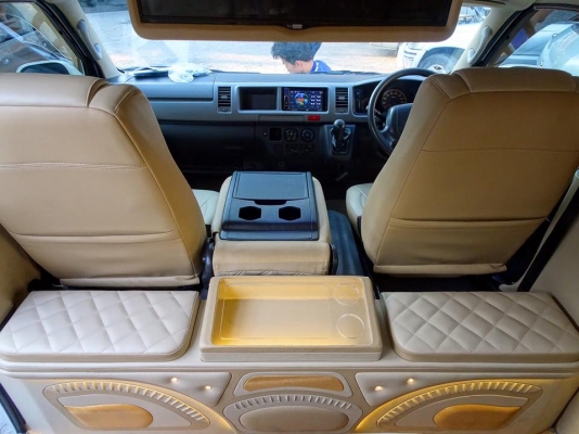 โทร 0922726669 คุณตันหยงรถตู้เบสมือสองฝั่งธน รถตู้ เบนซิน/cngปี 2011 แต่งเต็มๆ แอร์บัส ราคา 799000 บาท