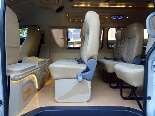 โทร 0922726669 คุณตันหยงรถตู้เบสมือสองฝั่งธน รถตู้ เบนซิน/cngปี 2011 แต่งเต็มๆ แอร์บัส ราคา 799000 บาท