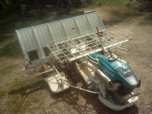 ขายดาวน์รถดำนาคูโบต้าเดินตาม 6 แถวรุ่นใหม่ล่าสุดใช้แค่50ไร่