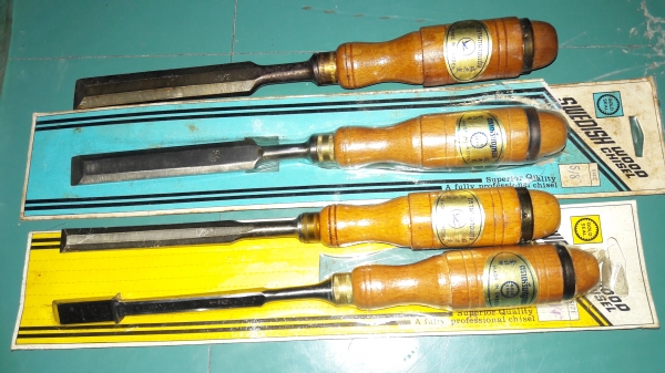 ขายสิ่วสวีเดน1ชุด4ด้าม ตราเหรียญทอง ตรานกนางนวล Made in Sweden.