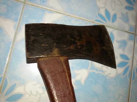 ขายขวานจระเข้เยอรมันขนาดใหญ่4ปอน ด้ามยาว33นิ้วงานยุคสงคราม Made in Germany.