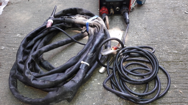 ขายตู้เชื่อมเวลโปร WELTIG160DCHF พร้อมสายเชื่อมสภาพดีมาก ขายตู้เชื่อมเวลโปร WELTIG160DCHF พร้อมสายเชื่อมสภาพดีมาก