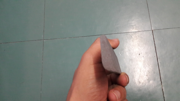 ขายหินลับมีดตราคนป่า Made in England.รุ่นเล็กยาวเรียว