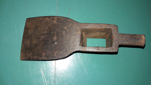 ขายหัวจอบงานเก่าเยอรมันตราปลาหนัก1.3กิโลกรัมเหล็กดีสวย