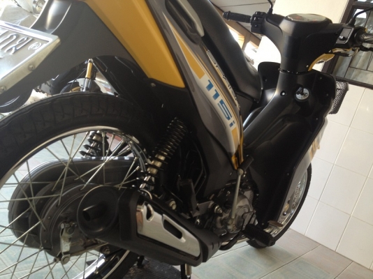 Spark115i สต๊าดมือ วิ่ง8000 ปี57 (ของแถม 4 รายการ)