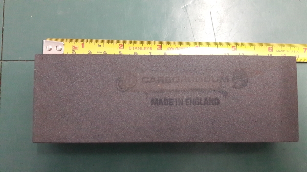 ขายหินลับมีดตราคนป่า Made in England.รุ่นเก่า ขายหินลับมีดตราคนป่า Made in England.รุ่นเก่า