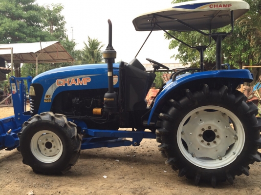 ขายรถไถแชมป์ รุ่น6255 พร้อมอุปกรณ์ ดันดินหน้า และโลตารี่ ขายรถไถแชมป์ รุ่น6255 พร้อมอุปกรณ์ ดันดินหน้า และโลตารี่