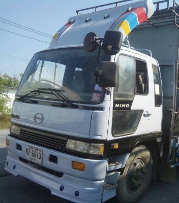 หกล้อ ฮีโน่ FF3H195ห้างแท้ แอร์ เวอร์ ทิฟฟี ยาง900ช่วงยาว7.20ม สภาพดีเดิมๆพร้อมใช้งาน ทะเบียนพร้อมโอน ราคา 645,000บ รถบ้านสภาพดีเดิมๆพร้อมใช้