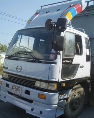 หกล้อ ฮีโน่ FF3H195ห้างแท้ แอร์ เวอร์ ทิฟฟี ยาง900ช่วงยาว7.20ม สภาพดีเดิมๆพร้อมใช้งาน ทะเบียนพร้อมโอน ราคา 645,000บ รถบ้านสภาพดีเดิมๆพร้อมใช้