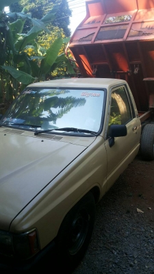 รถกะบะดั๊ม โตโยต้า