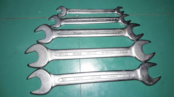 ขายประแจปากตายเยอรมันงานเก่าเก็บชุด5ตัวระบบหุนHEYCO W.-GERMANY.