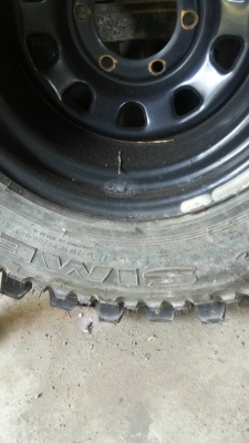 ยางตะขาบ