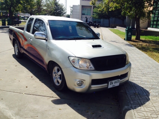 ขายตัดโตโยต้า วีโก้ ปี08 ตัวE พ.ศ.2551 รถขับดีวิ่งน้อย รถเคยติดเครื่องเสียงโชว์งานมาก่อน ขาย 289,000 บาท ตอนนี้รื้อออกแล้ว ตามรูปเลยครับ  ติดต่อคุณเอ๋ 092-6356419