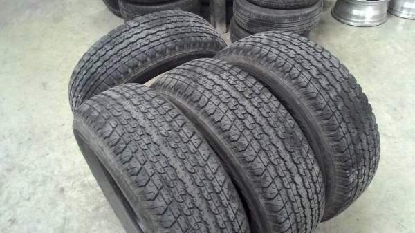 255/65R17 BRIDGESTONE DUELER H/T 840 สวย หนา ชุด 4 เส้น tel.081-427-3941 ไอดีไลน์ autobot107