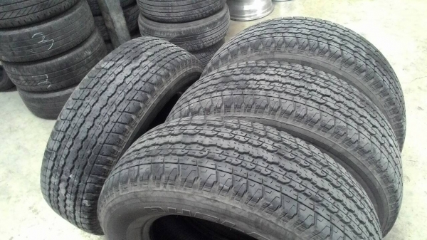 255/65R17 BRIDGESTONE DUELER H/T 840 สวย หนา ชุด 4 เส้น tel.081-427-3941 ไอดีไลน์ autobot107