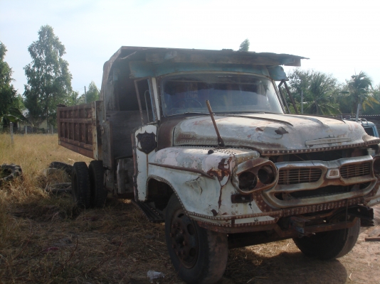 ขายรถหกล้อหัวยาวดั้ม