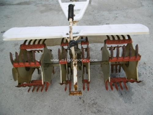 ขาย!!! เครื่องกำจัดวัชพืชในร่องข้าว  MARUYAMA   MKC-304 รหัสสินค้า : 80803351 หรือเพิ่มเติมไดที่ www.nihonmono.com
