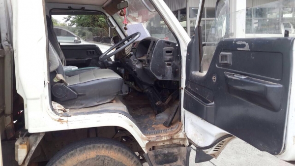 ขาย toyota dyna 115 แรง