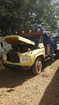 รถหกล้อใหญ่ ติดเครน รถหกล้อใหญ่ ติดเครน