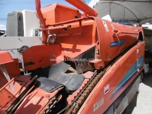 รถเกี่ยวข้าวนั่งขับ  KUBOTA  SR35   รหัสสินค้า : 80803425  หรือเพิ่มเติมที่ www.nihonmono.com
