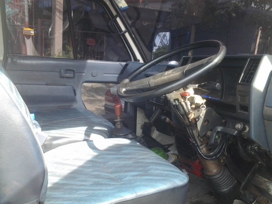 ISUZU NHR สภาพป้ายแดง สีสวย ไม่มีผุ พร้อมใช้งาน