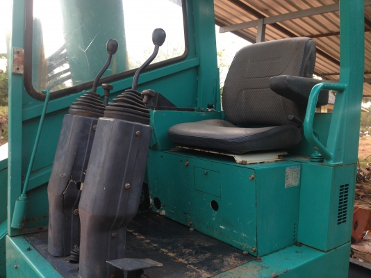 ขายรถแบคโฮpc 50uu เก่านอกไม่เคยใช้งานในไทยมาก่อนครับทั้งตักทั้งคีบทั้งดันครับ