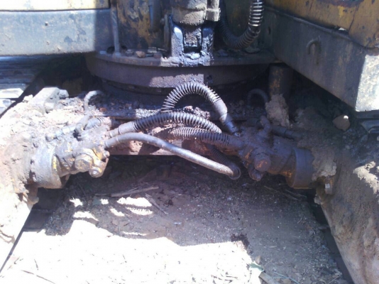 Pc60-1 รถใช้งานอยู่. พร้อมใช้ ติดหัวคีบไม้...ขายด่วนๆ