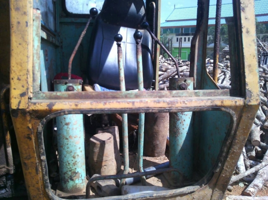 Pc60-1 รถใช้งานอยู่. พร้อมใช้ ติดหัวคีบไม้...ขายด่วนๆ