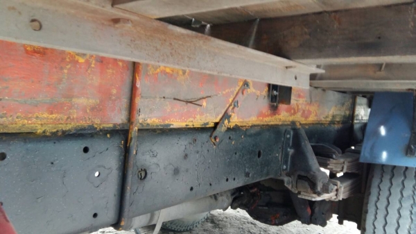 หกล้อ อีซูซุ NPR115ช่วงล่างใหญ่ Fหน้าFหลัง ยาง8.25 ยาว5ม สภาพดีเดิมบางสวยพร้อมใช้ ทะเบียนพร้อมโอน