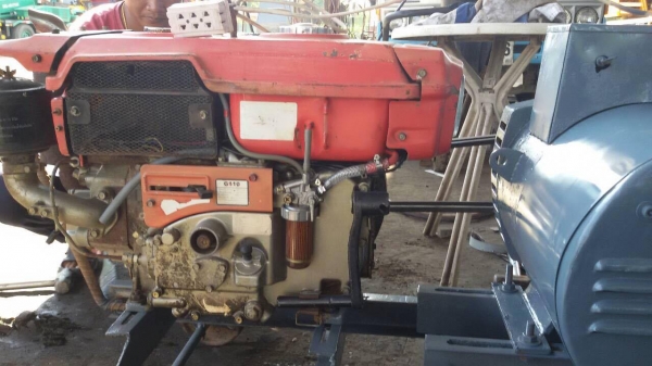 ขายไดปั่นไฟเชื่อมพร้อมเครื่อง 11แรง ราคา25000บาท สนใจติดต่อ098-8309423