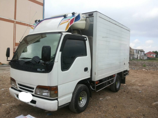 รถบรรทุก ISUZU 4 ล้อกลาง ปี 54 เครื่อง 3000 แรง เป็นกระบะพร้อมเครื่องทำความเย็น ตู้สแตนเลท ราคคา 370,000 บ.รถอยู่ดอนเมือง