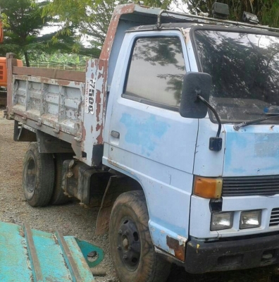 หกล้อ อีซูซุ NKR57Epawer ดั้มเล็ก 3คิว สภาพดีเดิมๆพร้อมใช้งาน ราคาถูกๆ 165,000บ มีใบซื้อขาย (ไม่มีเล่มทะเบียน) ครับท่าน