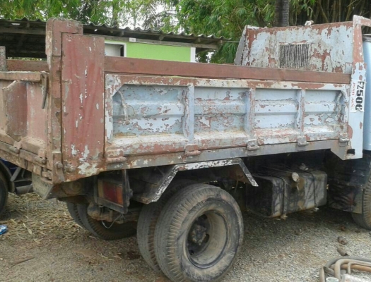 หกล้อ อีซูซุ NKR57Epawer ดั้มเล็ก 3คิว สภาพดีเดิมๆพร้อมใช้งาน ราคาถูกๆ 165,000บ มีใบซื้อขาย (ไม่มีเล่มทะเบียน) ครับท่าน